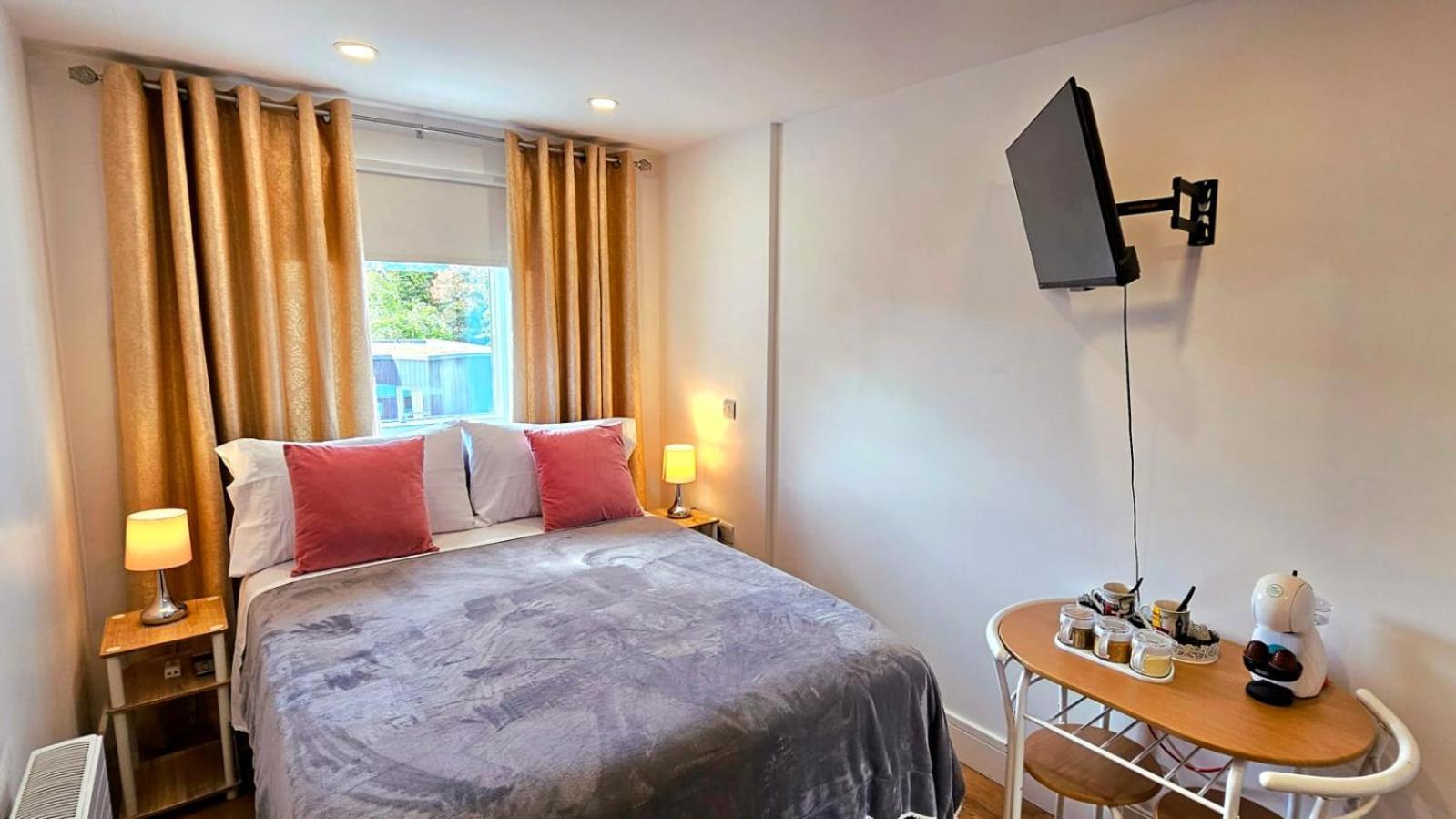 Claire Double Room Londres Extérieur photo